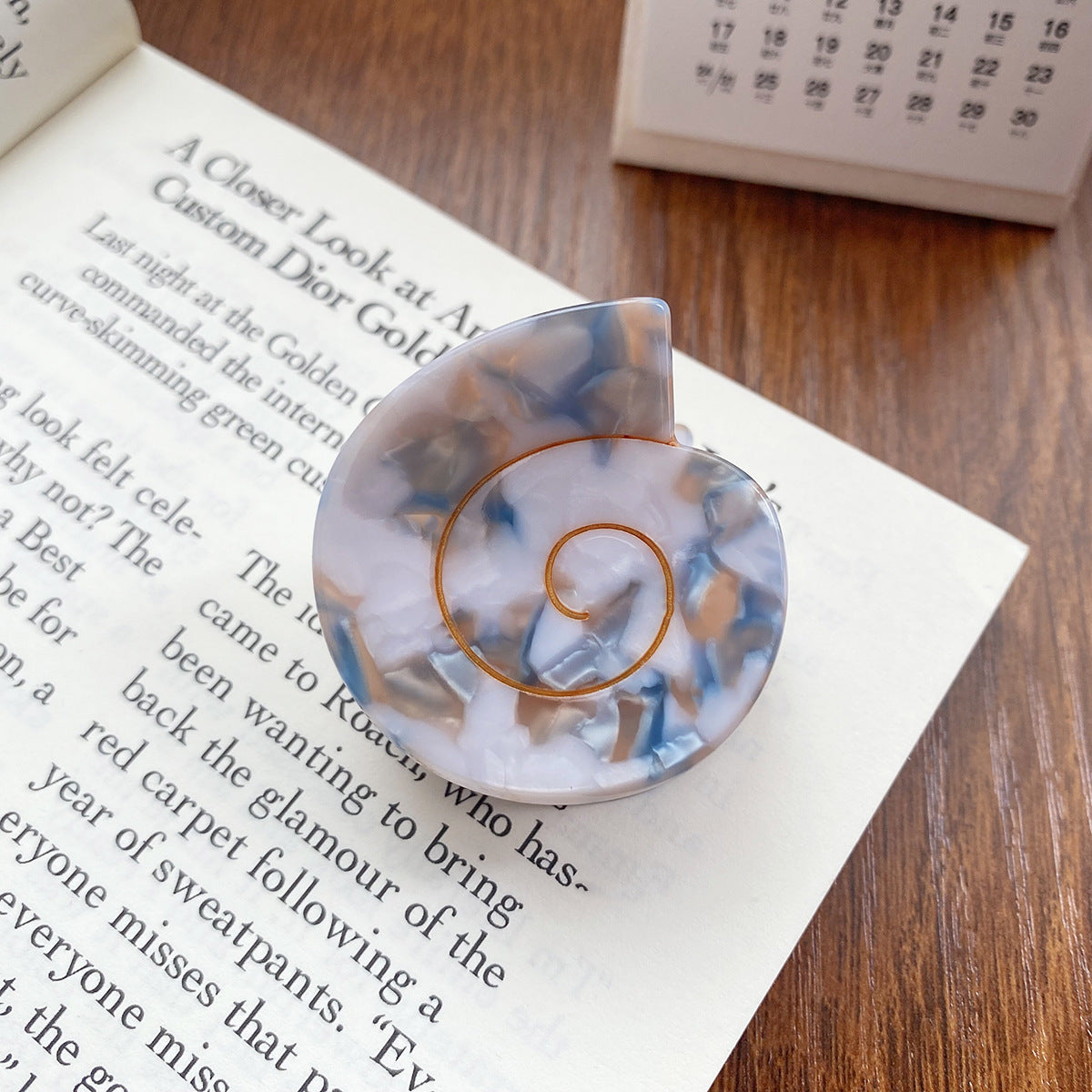 1.5" seashell hair clip - Made with eco-friendly cellulose acetate that is both durable and comfortable.