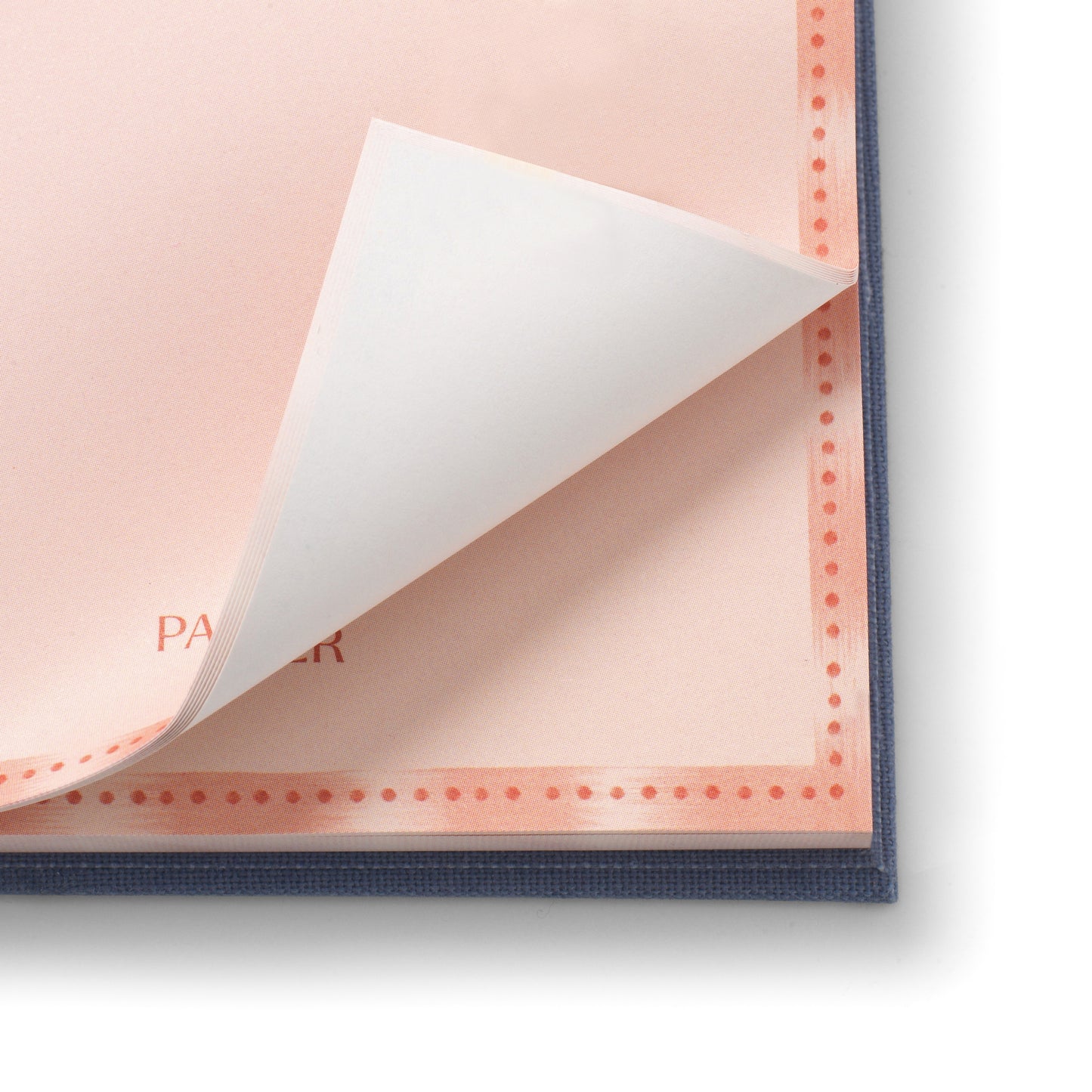 Papier's fabric notepad brings a tactile twist to everyday list-making.
Wrapped in a textured fabric cover, it’s a space to elevate quick notes, reminders, and daily to-dos into something more considered.