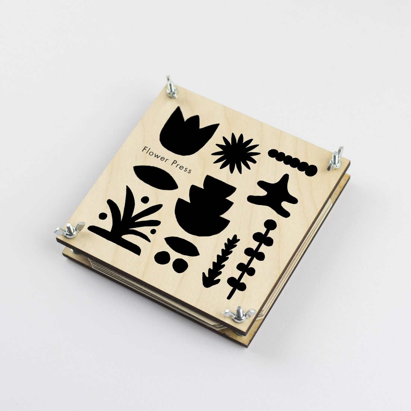 This well-sized flower press allows you to preserve the flowers and leaves you find while out on your wonders. The press comes complete with 5 sheets of corrugated card and 8 of sugar paper to give ample space to press flowers.