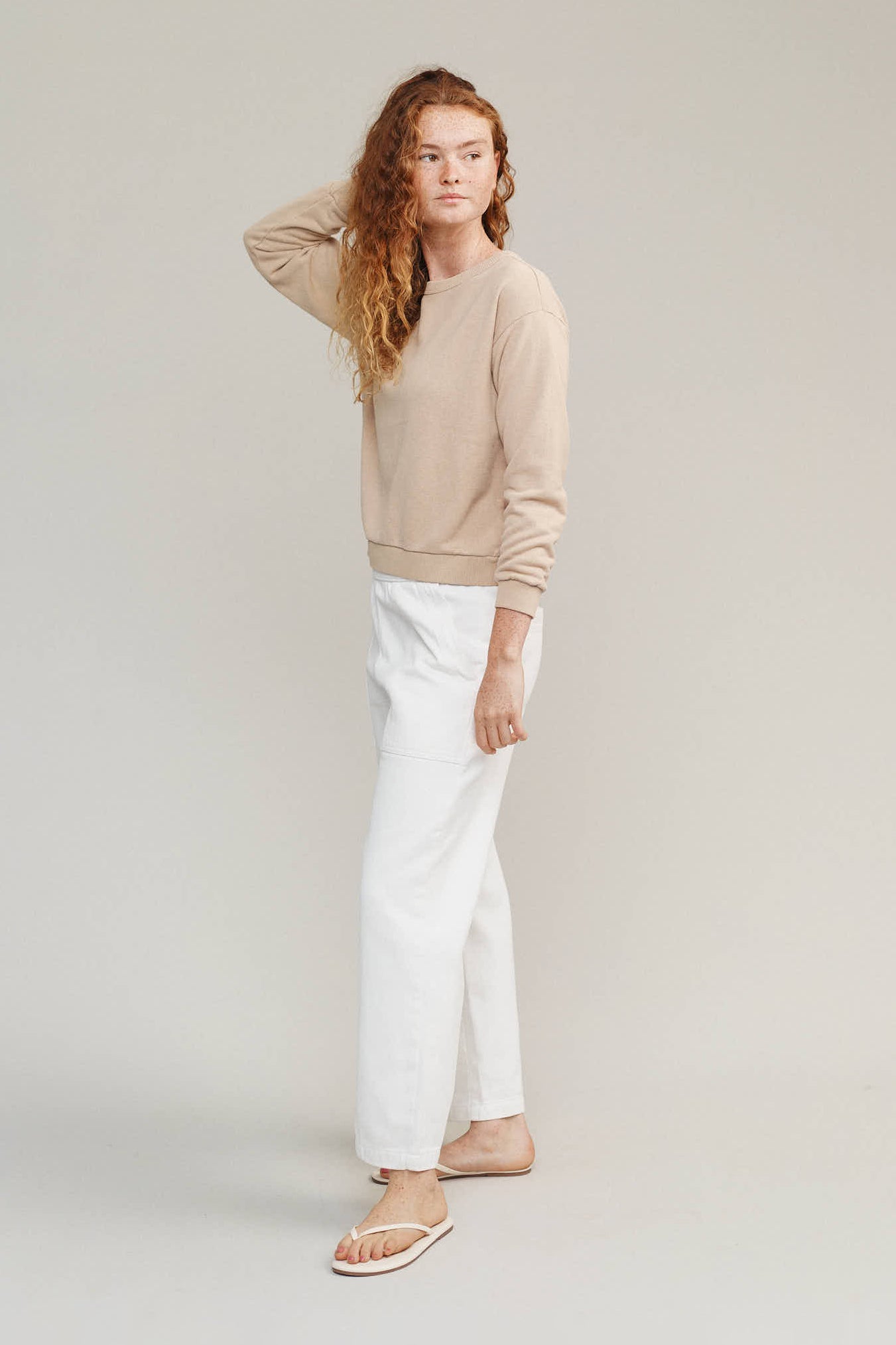 French Terry hemp blend Cruz Sweatshirt by Jungmaven. Made sustainably and made to last, the perfect for those cool and cloudy mornings spent walking the beach.