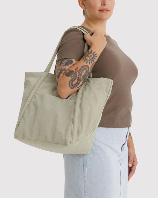Cloud bag travel tote Baggu