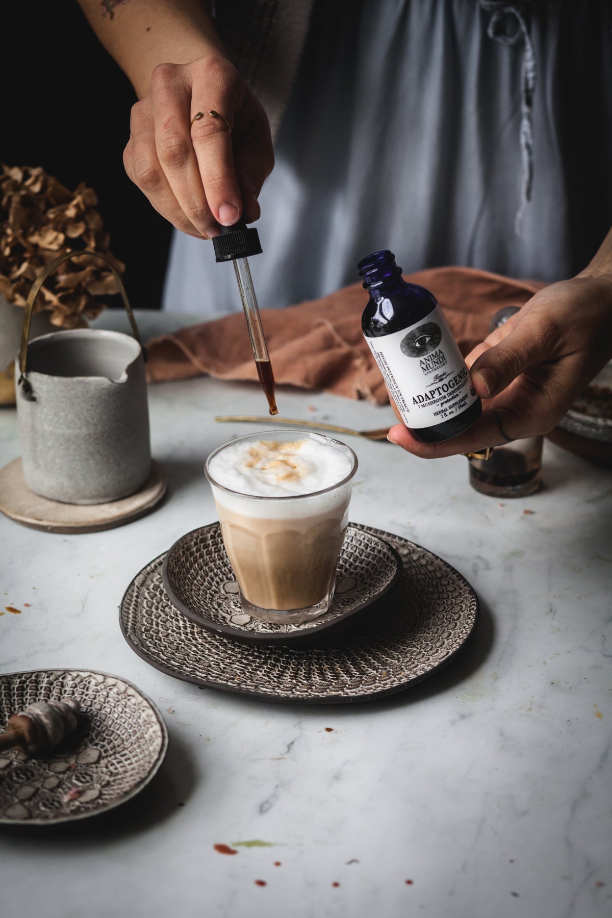 anima mundi adaptogenic tonic mushroom tinture / Adaptogenic Tonic contains locally grown, double cell wall extracted mushrooms along with high vitamin C sources such as Camu Camu and Mangosteen, which can help empower and rewire the immune system.