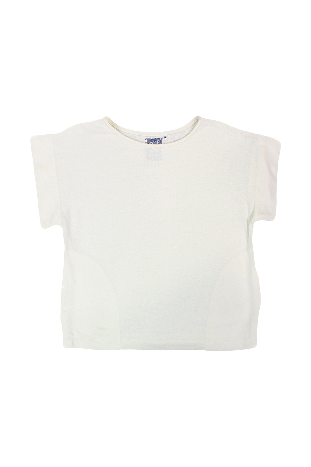 For all the pocket lovers: we see you. A boxy shape and slightly slubby texture with two slim pockets to stash the moonbeams and mushrooms you collect. 55% Hemp 45% Organic Cotton. Sustainably made in Los Angeles. Jungmaven Taos top