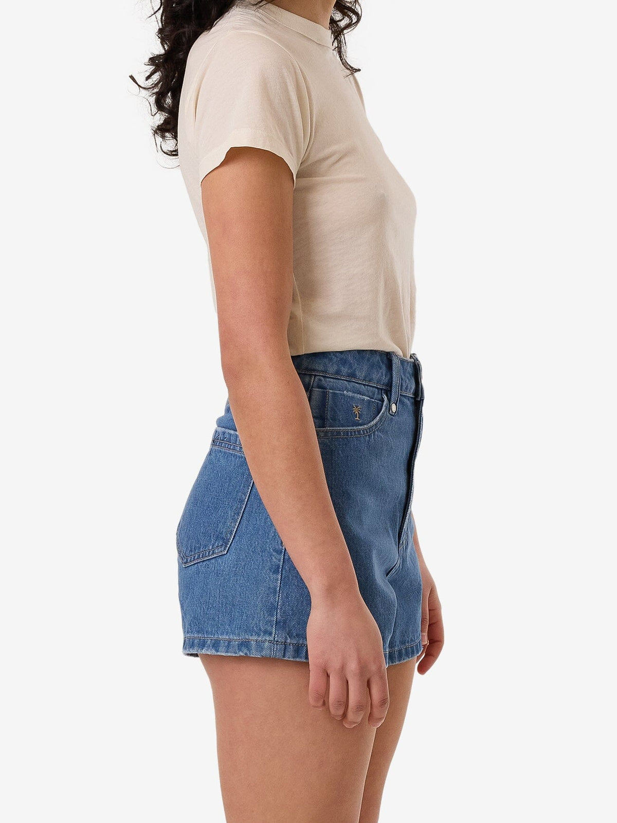 Erica Shorts in Mid Peel Blue