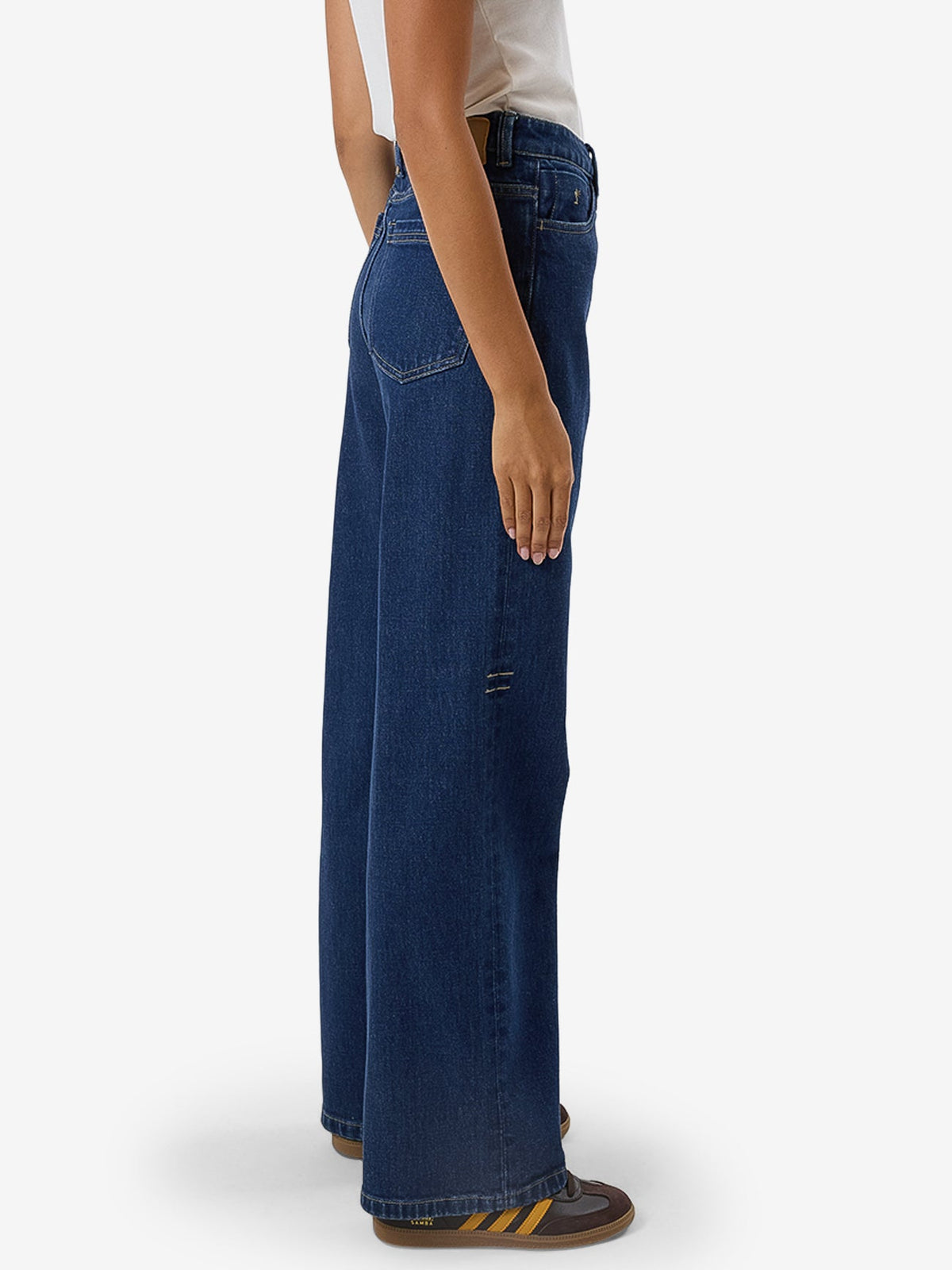 thrills cherry union blue. Cut with a slim, relaxed fit, the Cherry Stretch Jean in Union Blue is your new favourite jeans for everyday wear. Made with 100% Organic Cotton and design in Byron Bay, Australia.