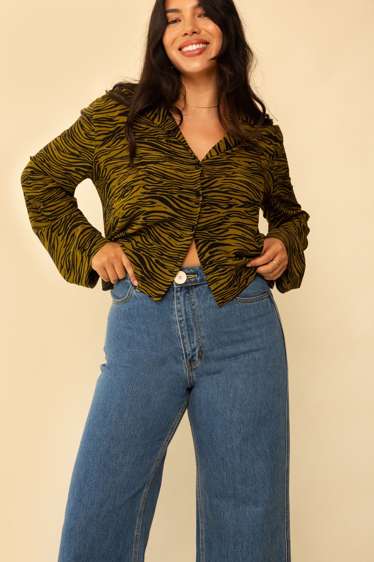 Whimsy + Row Flora Pants in Dark Denim. High rise, wide leg pant with a chunky button - what more could you ask for? This classic pair of jeans is also made from 100% organic cotton. Ethically and sustainably-made for every season.