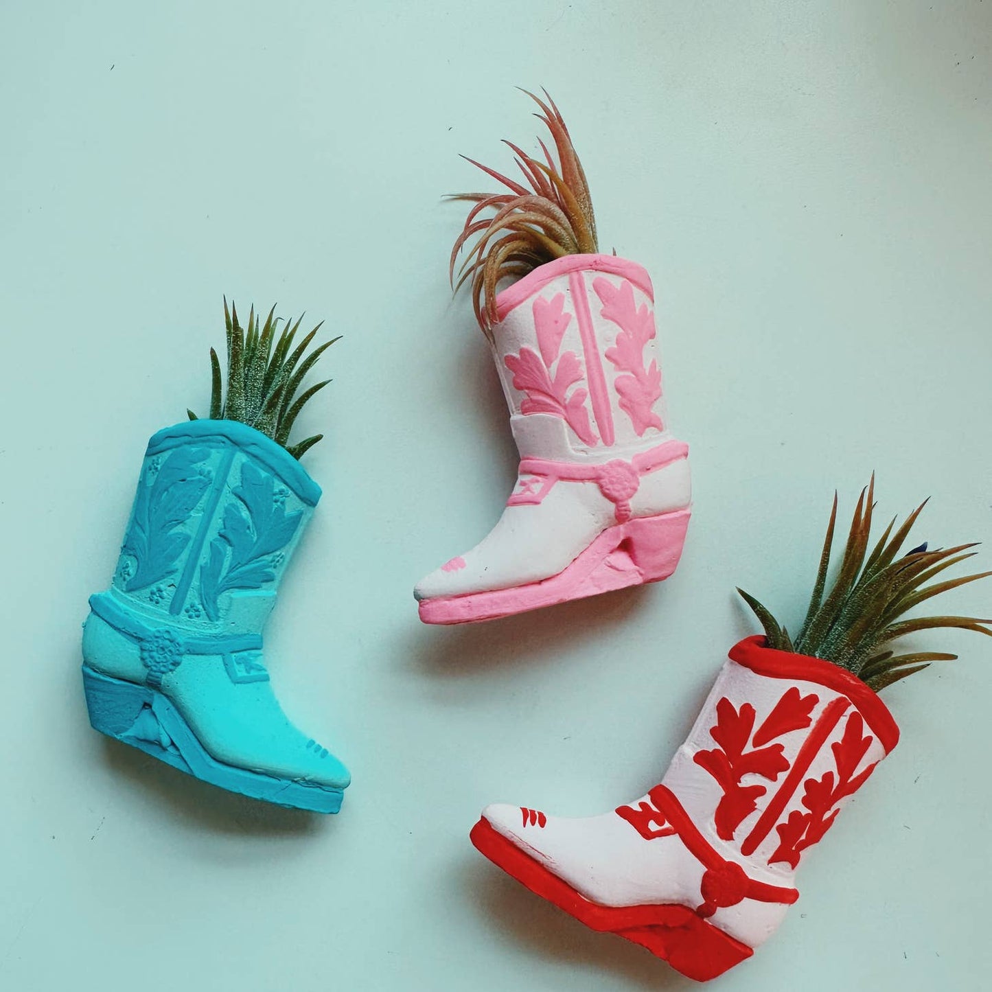 A cute, mini planter made for air plants - handmade with concrete & hand painted. Includes airplant. o'berrys succulents