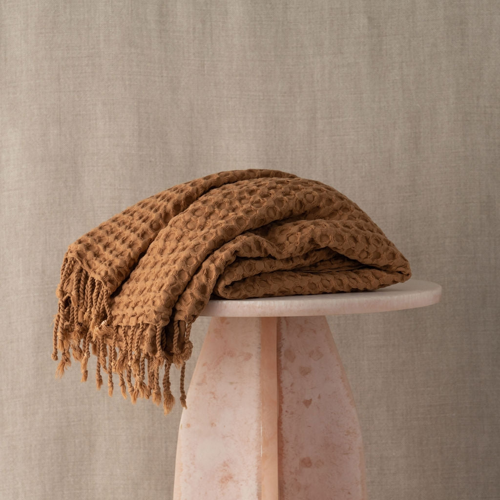 These Saardé signature pieces are made from four finely woven layers of Turkish cotton to create these beautifully crinkled and super-soft pieces. Perfect for layering - these work well over a duvet in winter, and by themself in summer.