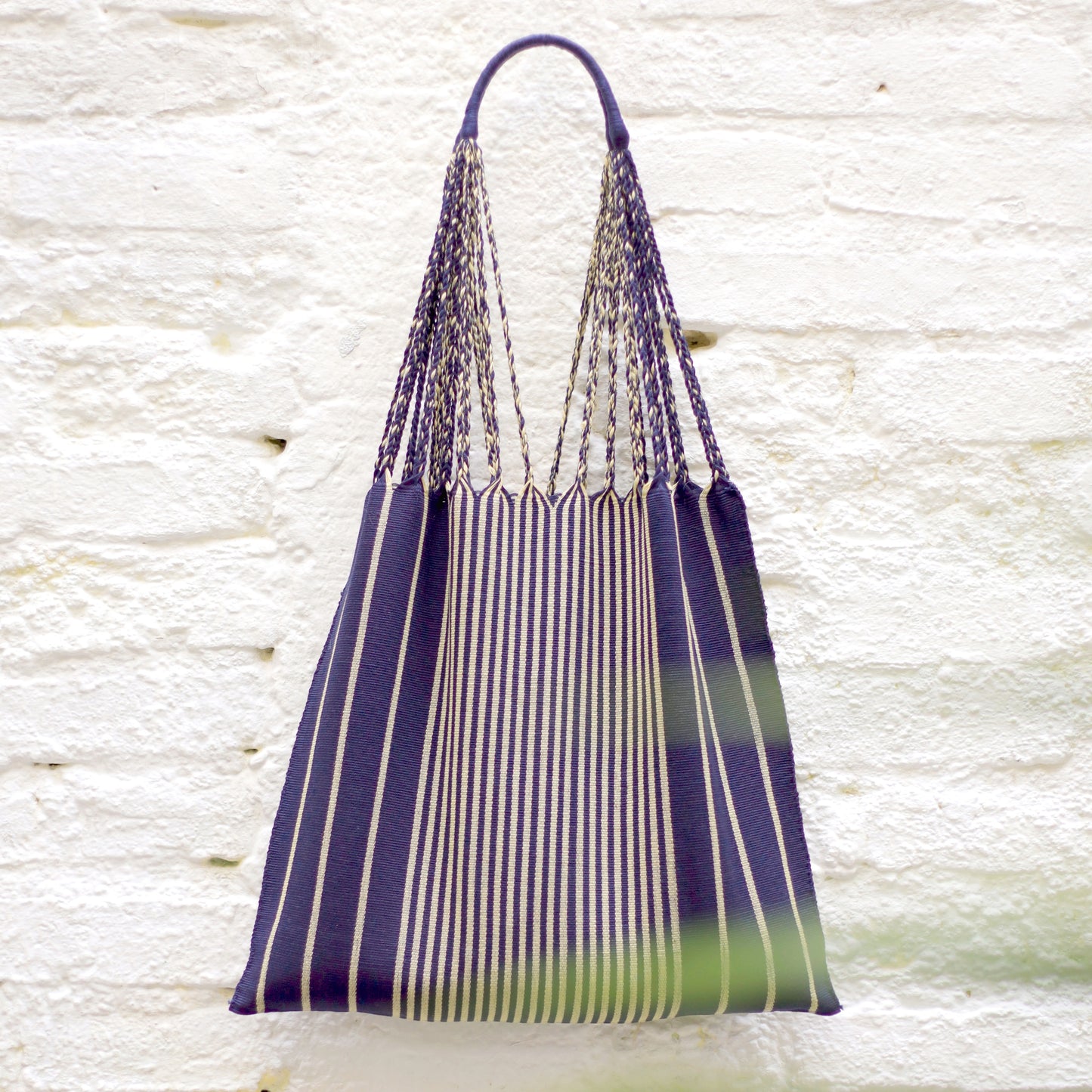 100% cotton hand woven tote hand made by artisans in Chipas, Mexico.
las rayas tote