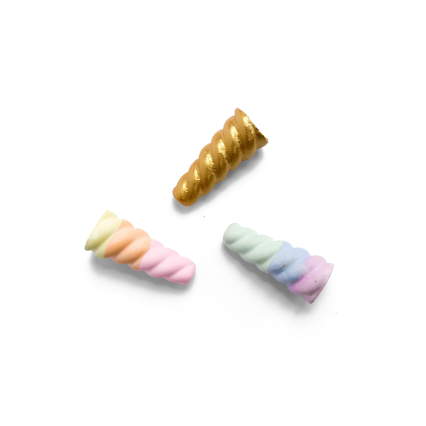 A magical world of color and creativity awaits with these rainbow unicorn horns sidewalk chalks! Eco-friendly, non-toxic, washable.