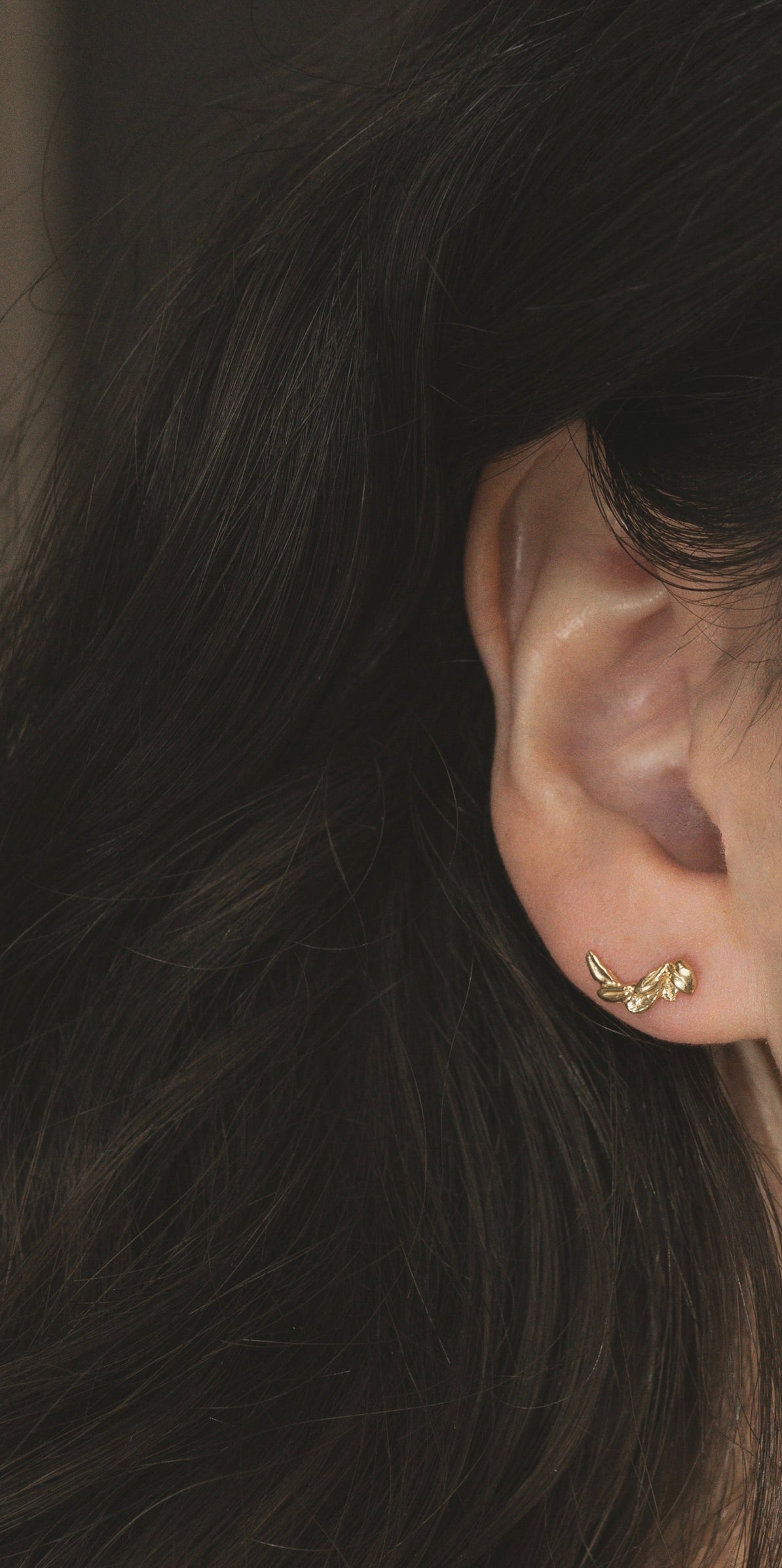 Tulsi Studs