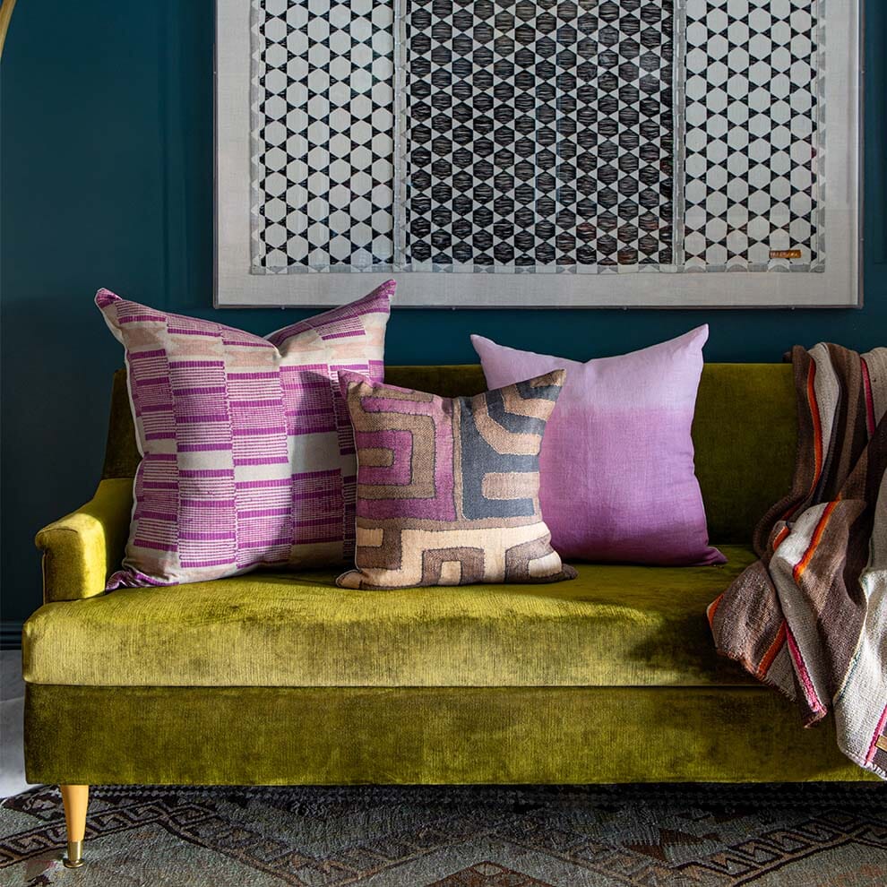 St Frank printed pillows are created with the newest eco-friendly technology to reflect the detail and uniqueness of archival textiles while being durable for modern living. Digitally printed onto signature cotton/linen blend fabric. OEKO-TEX Standard 100 certified.