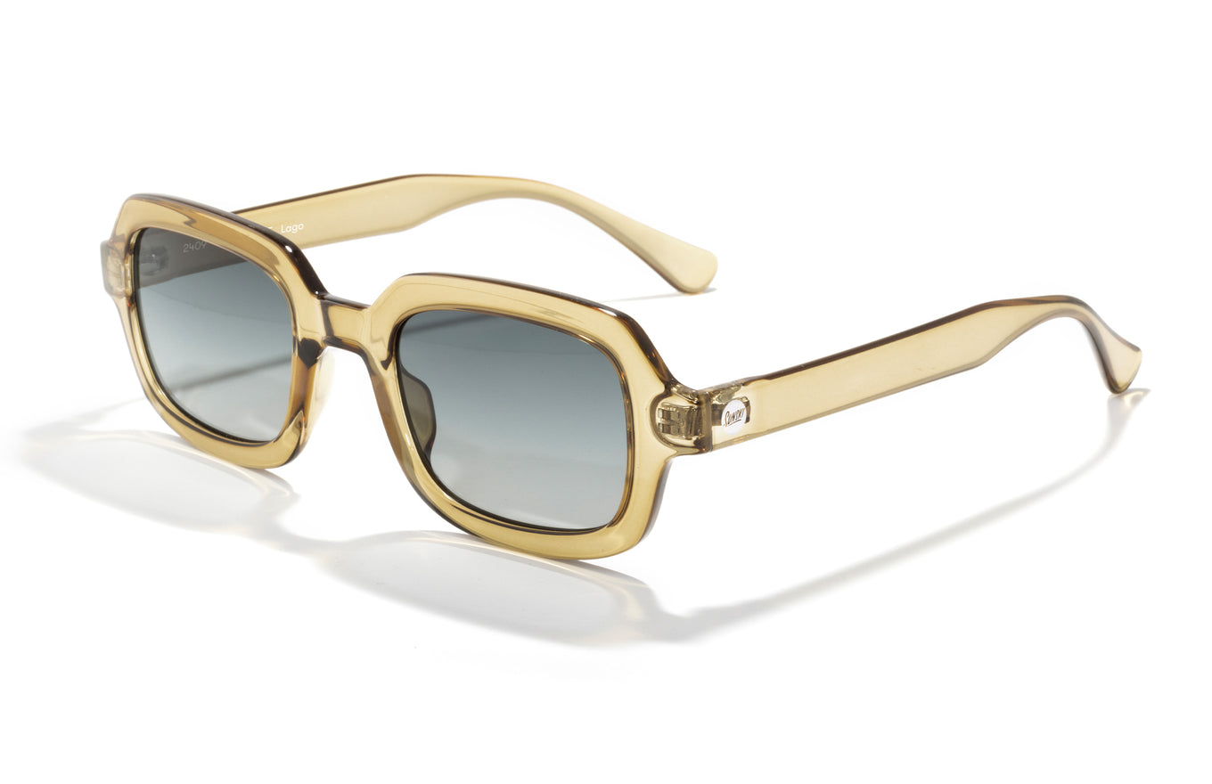 Eco-friendly polarized sunglasses made from recycled plastic. A square, chunky statement frame made to bring your trail style to a 12/10.
Made from recycled materials with polarized lenses and medium eye coverage.