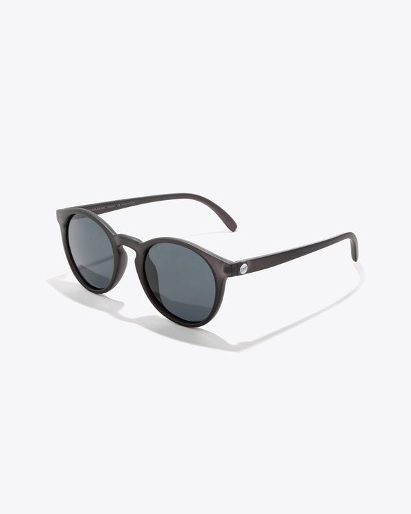 Eco-friendly polarized sunglasses made from recycled plastic. The Dispeas are a medium-coverage, medium-sized frame that works best on small to medium faces. Unisex, and rocked by guys and gals nationwide.