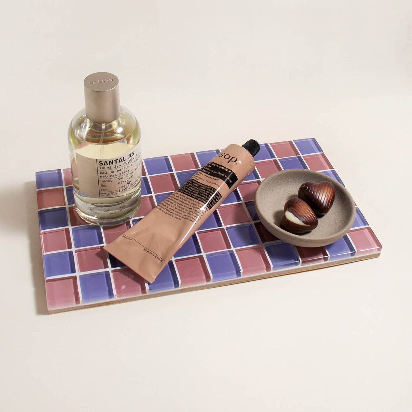 Handcrafted decorative tray made with high quality glass tiles. They don't just have to be for decoration, use them for whatever your heart desires honestly; jewelry catchall, food display... They're just dreamy little pops of color for your space!