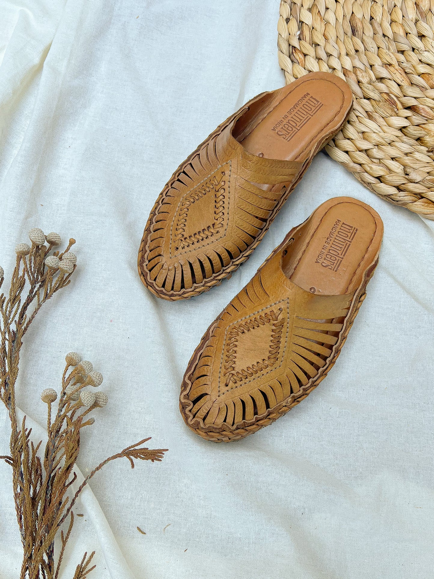 Leather Diamond Slides in Honey