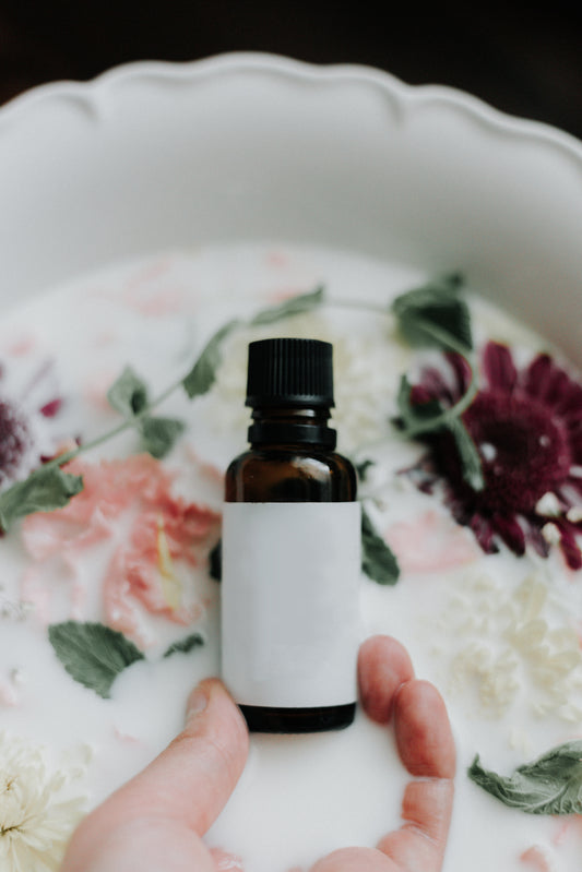 Apothecary & Clean Beauty Gift Guide by Thread Spun