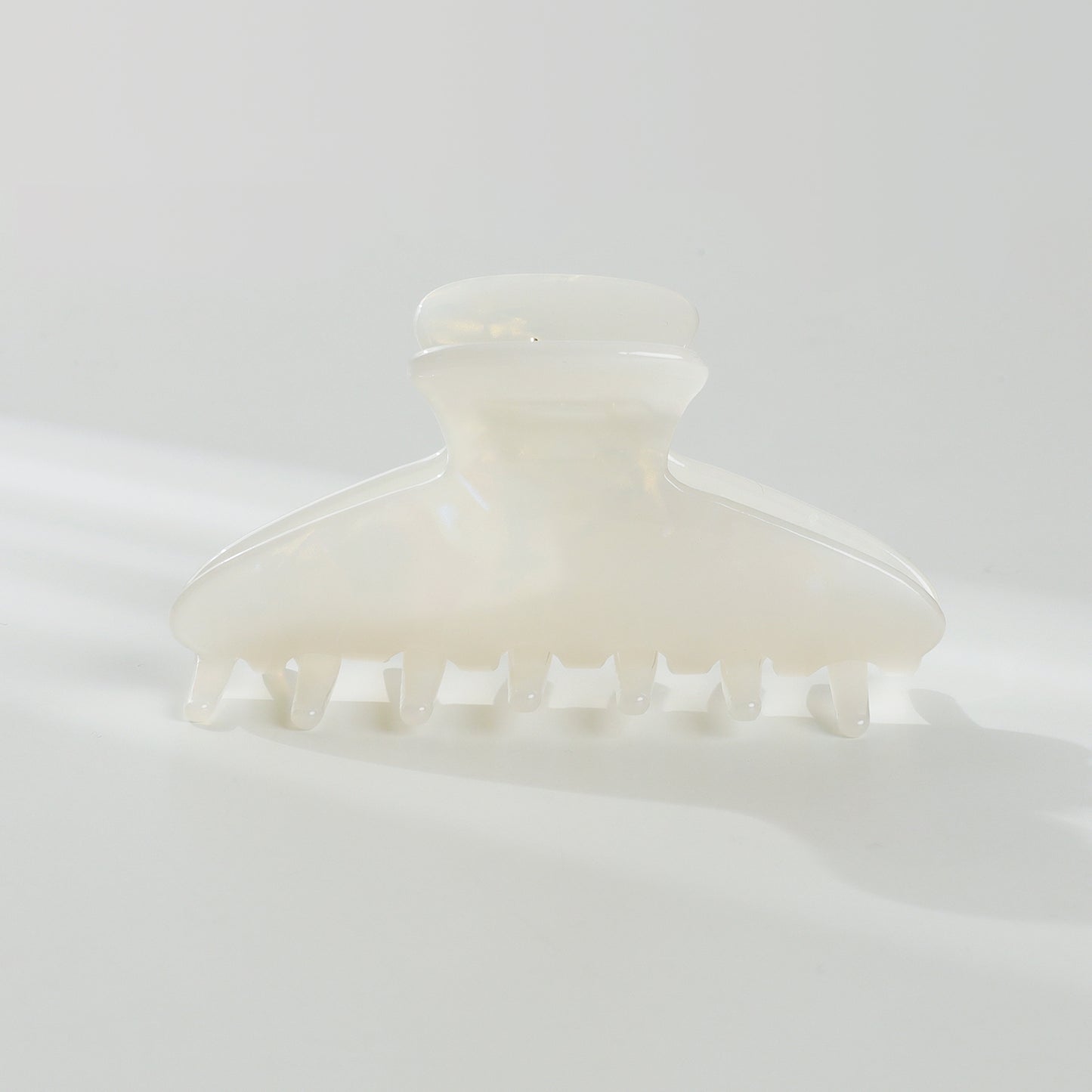 Adrienne Claw Clip