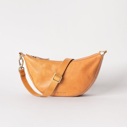 The Leo cross body bum bag can be worn across the body as a bum bag, or on the shoulder as chic arm candy. Leo is unisex, catering to everyone who embraces that bumbag style. Made in India.
