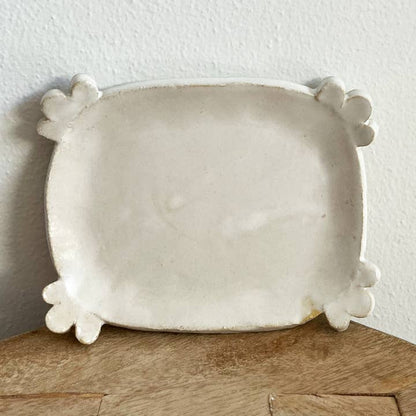 Corner Frills Tray