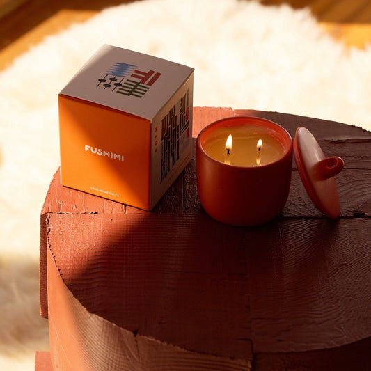 Roen candles are hand poured in their Southern California studio using a coconut + soy wax blend for a natural, clean burn. They use lead-free cotton wicks and premium fragrance oils. All of their candles are vegan, cruelty-free, phthalate-free, paraben-free, carcinogen-free and packaged in fully recyclable materials.&nbsp;