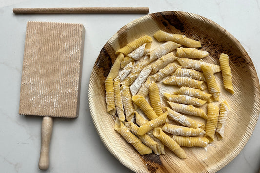 A traditional Italian board is used to shape the dough (Garganelli) or potato dough (Gnocchi) into small dumplings.

Handcrafted from premium solid beechwood, this versatile tool creates impeccable pasta shapes and textures, enhancing sauce adherence.