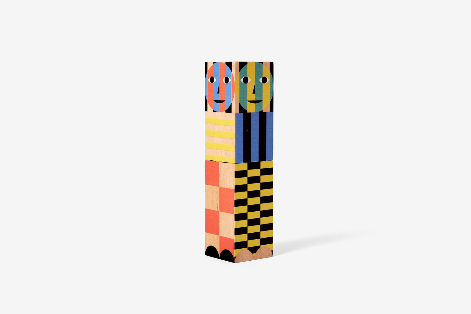 The Everybody Salt and Pepper Grinder is there for you whenever you need some flavor on your plate and some color in the kitchen. Made with beech wood. Designed by Dusen Dusen for Areaware.