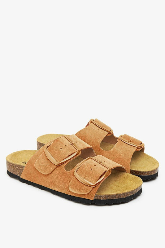 A double strap sandal made with cruelty free leather. OEKO-TEX certified. Ethically made in Spain. 
