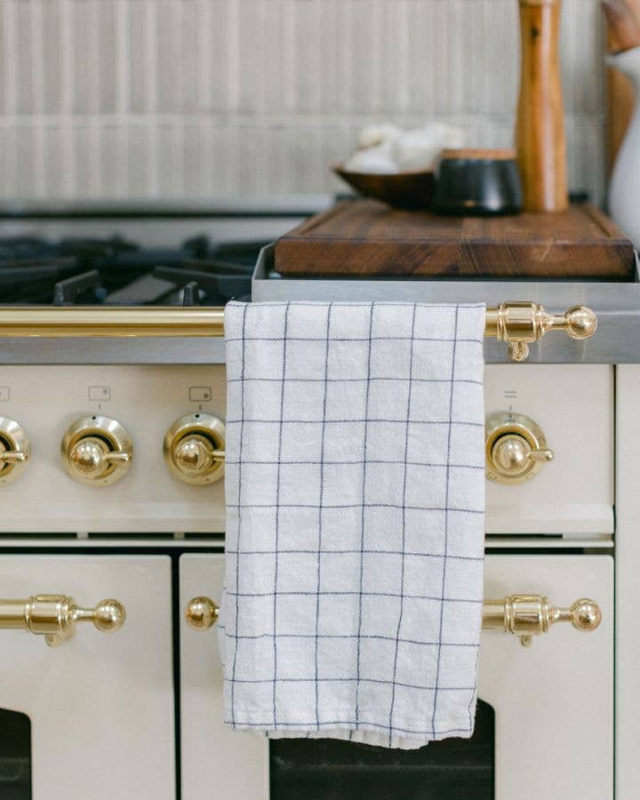 Luxuriously soft and stone washed to perfection, our linen tea towels are ethically crafted in India from the finest European flax. Each towel takes hours to make using traditional hand looms and azo free dyes. Made in India.