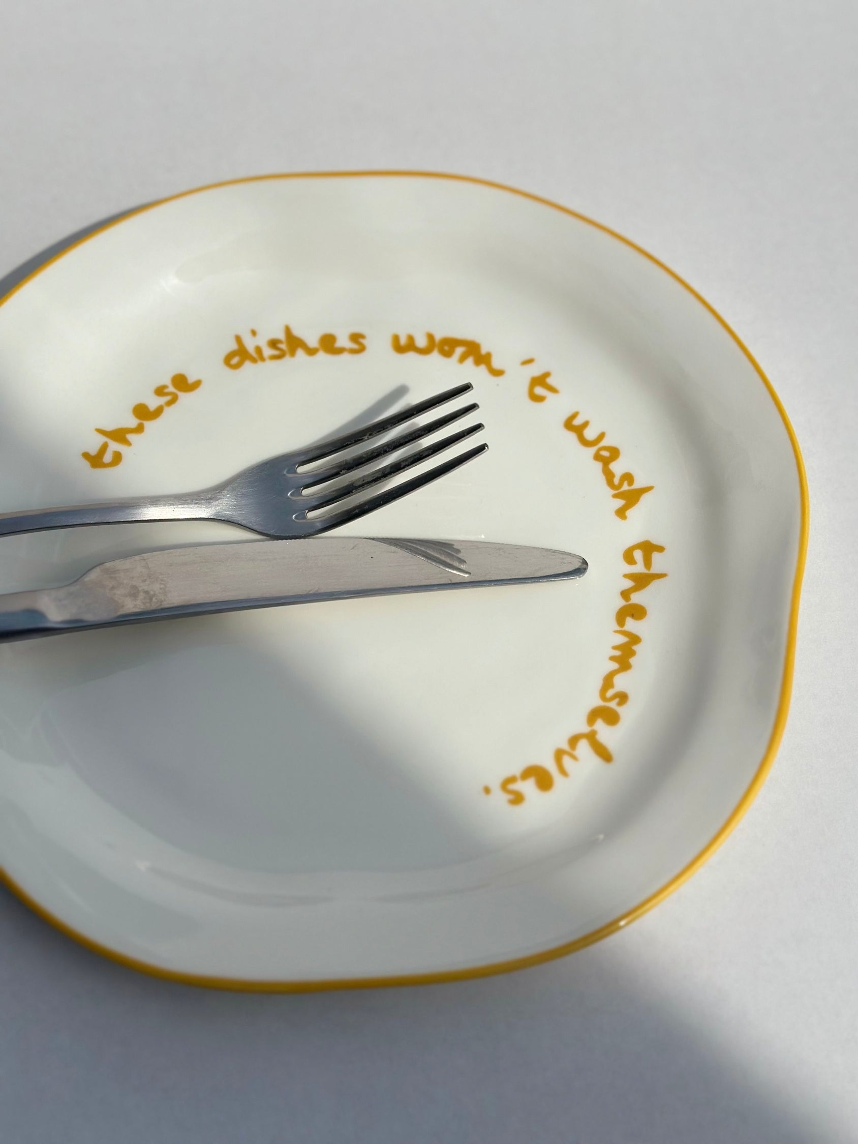 MÆGEN Ceramic Statement Plates