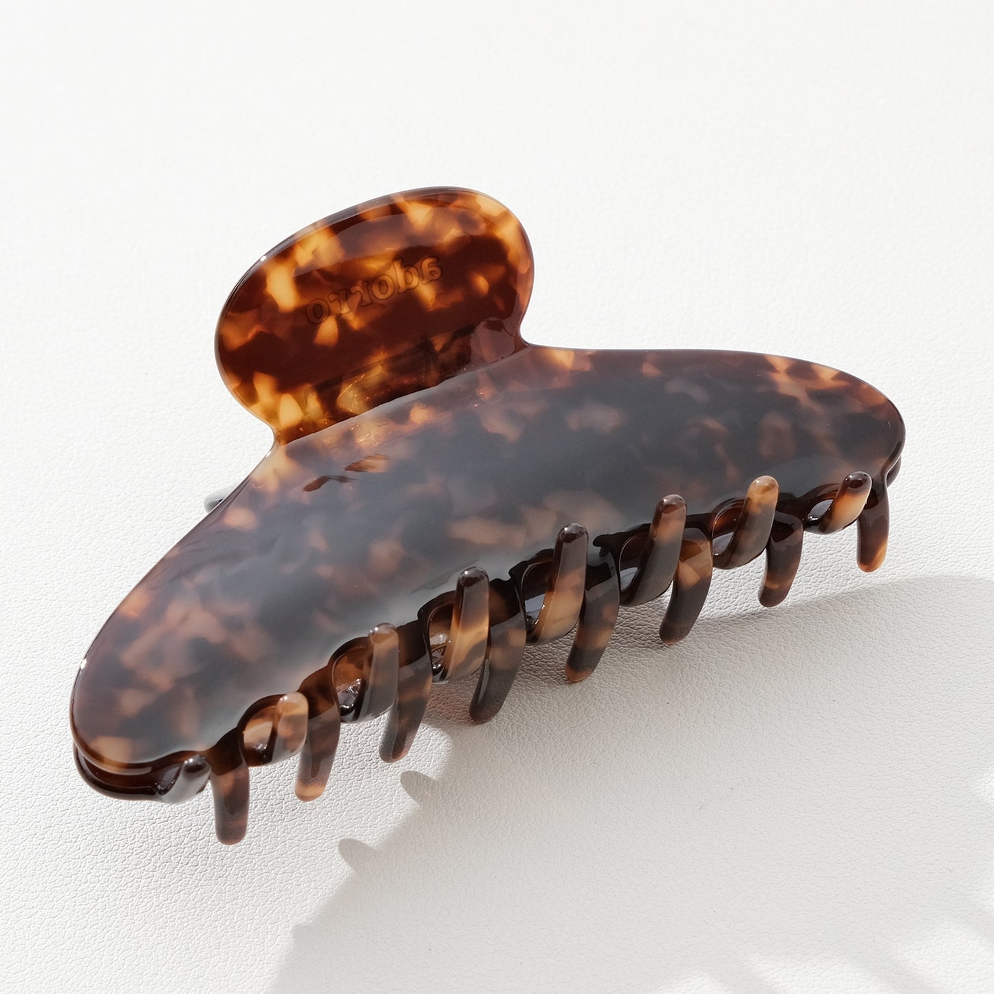 Large Dark Tortoise Claw Clip