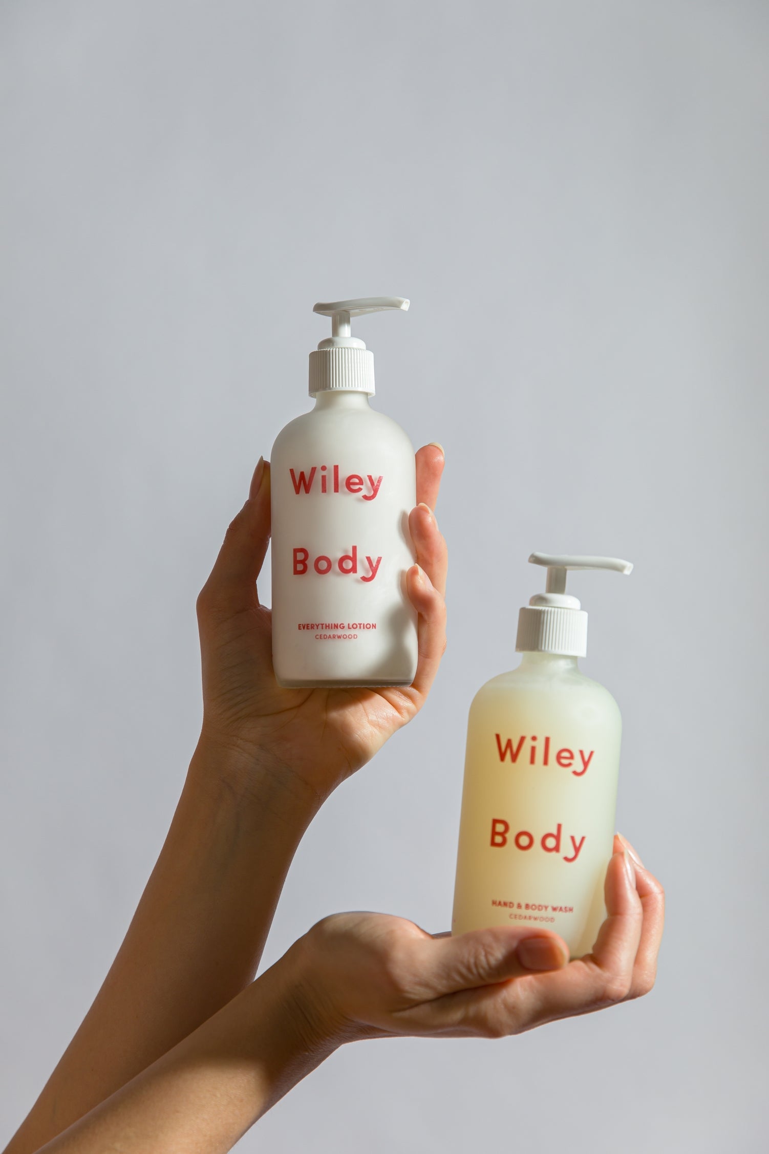 A deeply hydrating everyday ritual. This Cedarwood Everything Lotion is a rich yet fast-absorbing formula made with vitamin E, shea butter, and antioxidant-rich green tea to moisturize and nourish from head to toe.