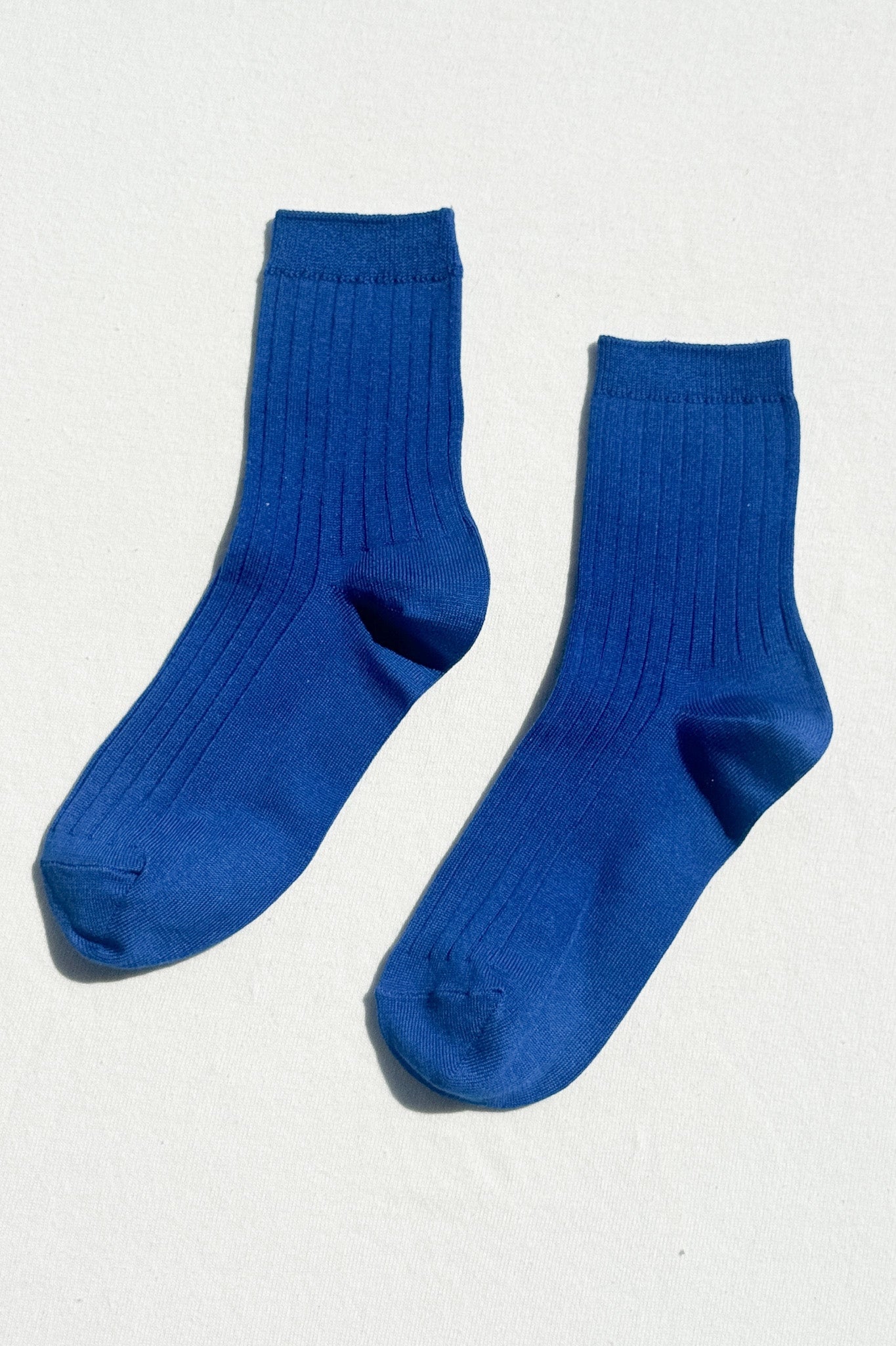 le bon her socks cobalt