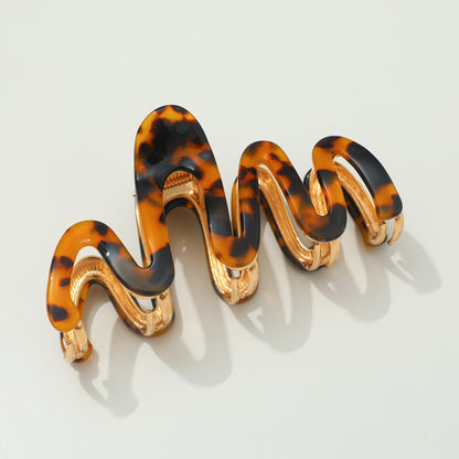 Willow Claw Clip