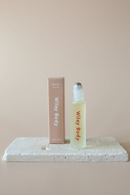 A little burst of brightness. Uplift Roller is a refreshing blend of pink grapefruit, lime, and litsea essential oils—crafted to awaken the senses and boost your mood, naturally.
