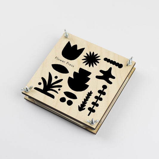 This well-sized flower press allows you to preserve the flowers and leaves you find while out on your wonders. The press comes complete with 5 sheets of corrugated card and 8 of sugar paper to give ample space to press flowers. 