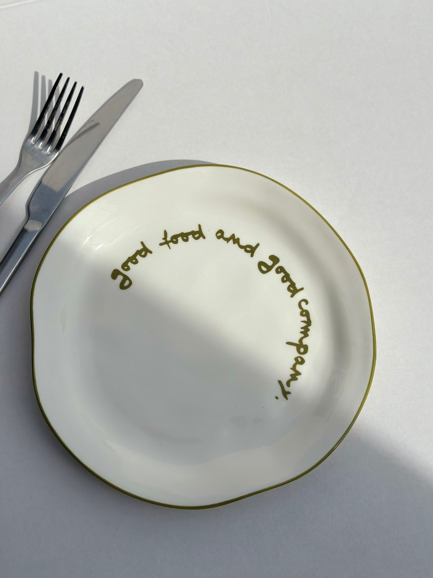MÆGEN Ceramic Statement Plates