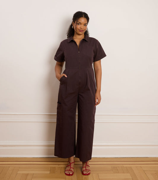 The one and done Bella Jumpsuit takes your through your whole day. Made from washed light weight but hardy twill and featuring a front zipper, front and back and cargo pockets and attached self belt that can we tied in the front or back.
