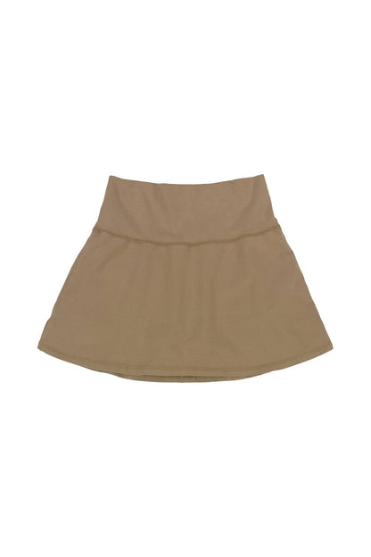 A flattering high waisted sport skirt made from breathable hemp jersey. Slightly stretchy for maximum comfort and a wide range of movement with a swingy and flattering fit.  Hemp and cotton blend by Jungmaven.