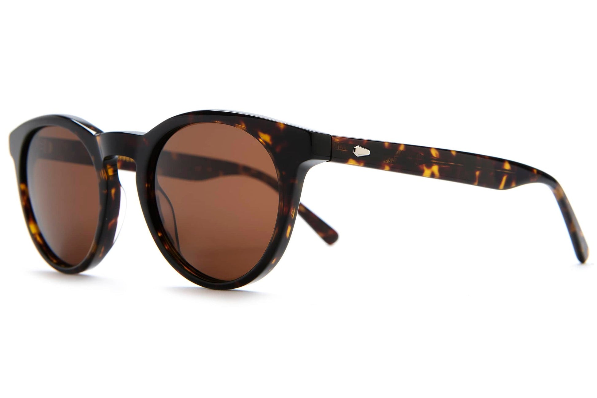 The Shake Appeal is a larger-than-average keyhole frame. It's fairly narrow, but its thin, adjustable temples allow for a more universal fit. Handcrafted bioacetate frames—biodegradable, plant-based, earth-friendlier. Rx-ready.