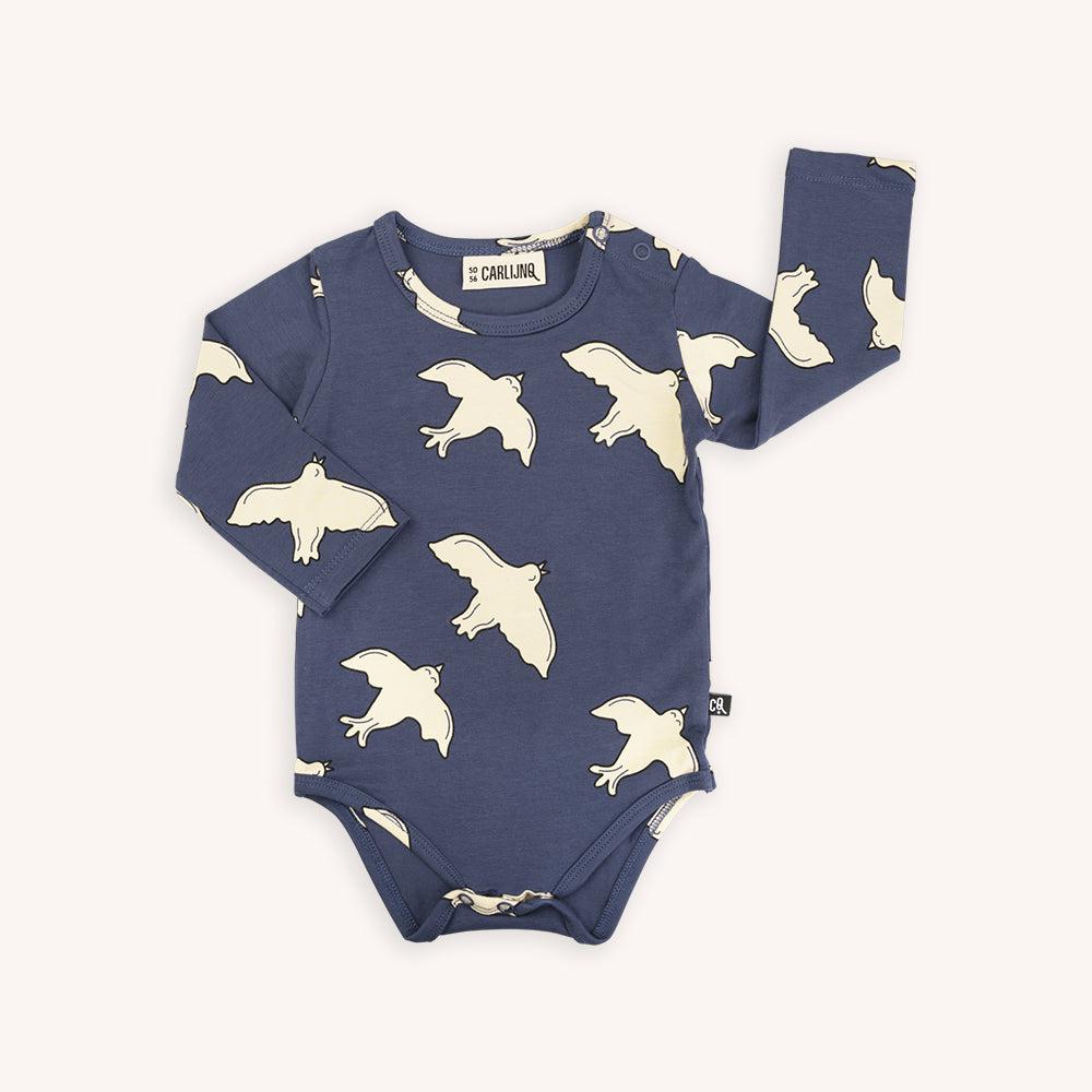 Bird print long sleeved bodysuit made with 95% organic cotton. Ethically produced, colorful and fun with an eye towards comfort, style and joy. Modern and sustainable kids clothing by CarlijnQ of the Netherlands.