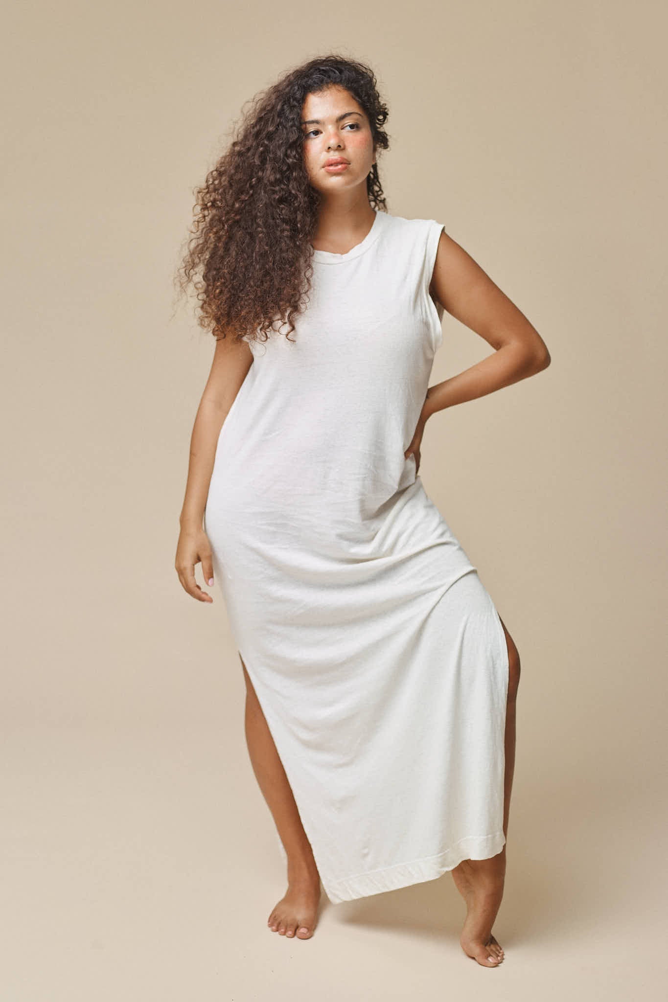 jungmaven hermosa dress - Made with a soft + breezy lightweight hemp blend, with bra-friendly straps and a side slit for easy movement. The relaxed shape is both flattering and laid back, dress it up with a jacket and boots or pair with flats for a casual cool look.