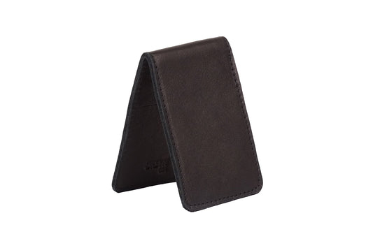 Highlands two slot wallet is slim and minimal in design. Aniline leather.