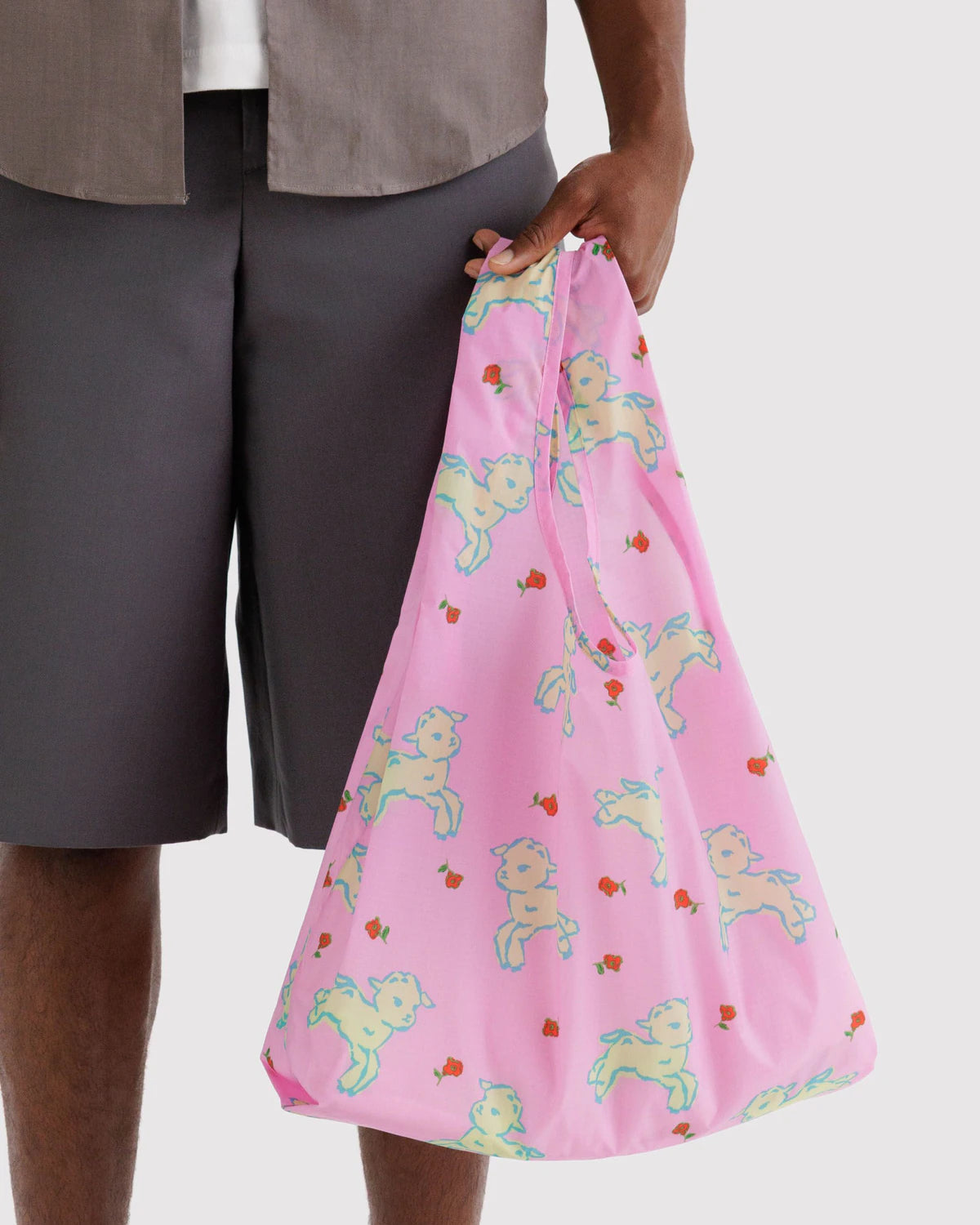 Baggu's best selling reusable bag isn't just for the grocery store, it's for everywhere and hauls almost anything.