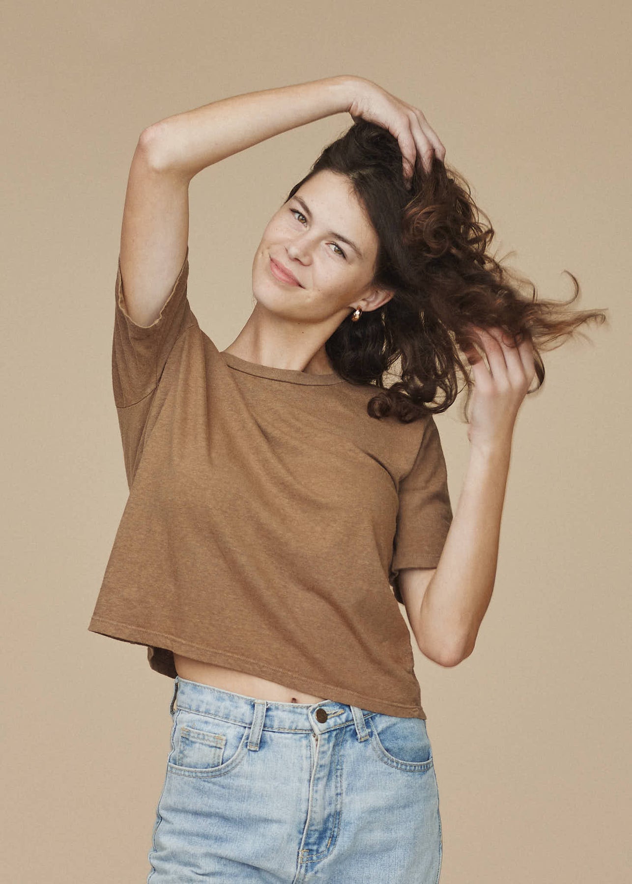 A classic, easy crop top that goes with anything and everything. Loose fitting, super soft hemp and organic cotton, we're sure it'll become a staple in your wardrobe! Sustainably made in Los Angeles.