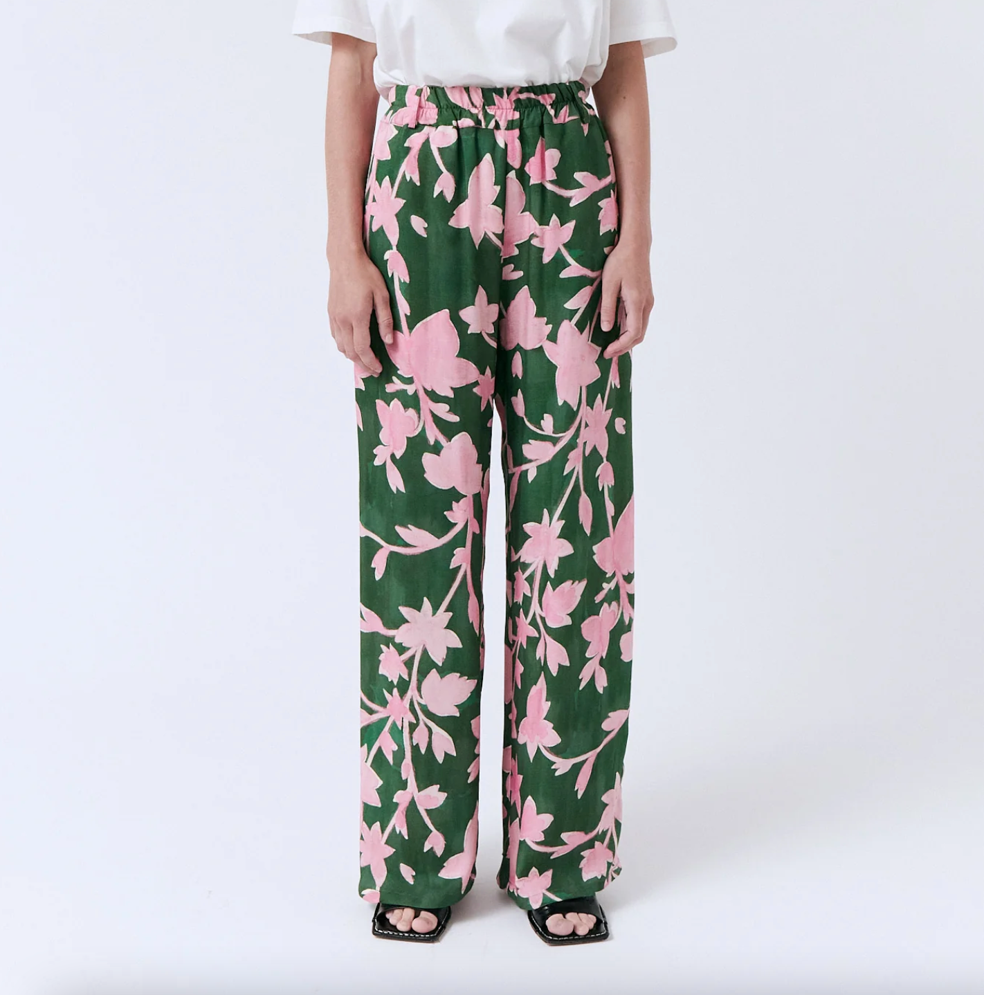 Pink & green floral print pants with elastic waistband - lightweight & perfect for Spring. 100% Ecovero Viscose - Sustainably made in Spain.