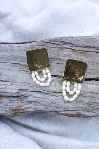 Corella Pearl Earrings