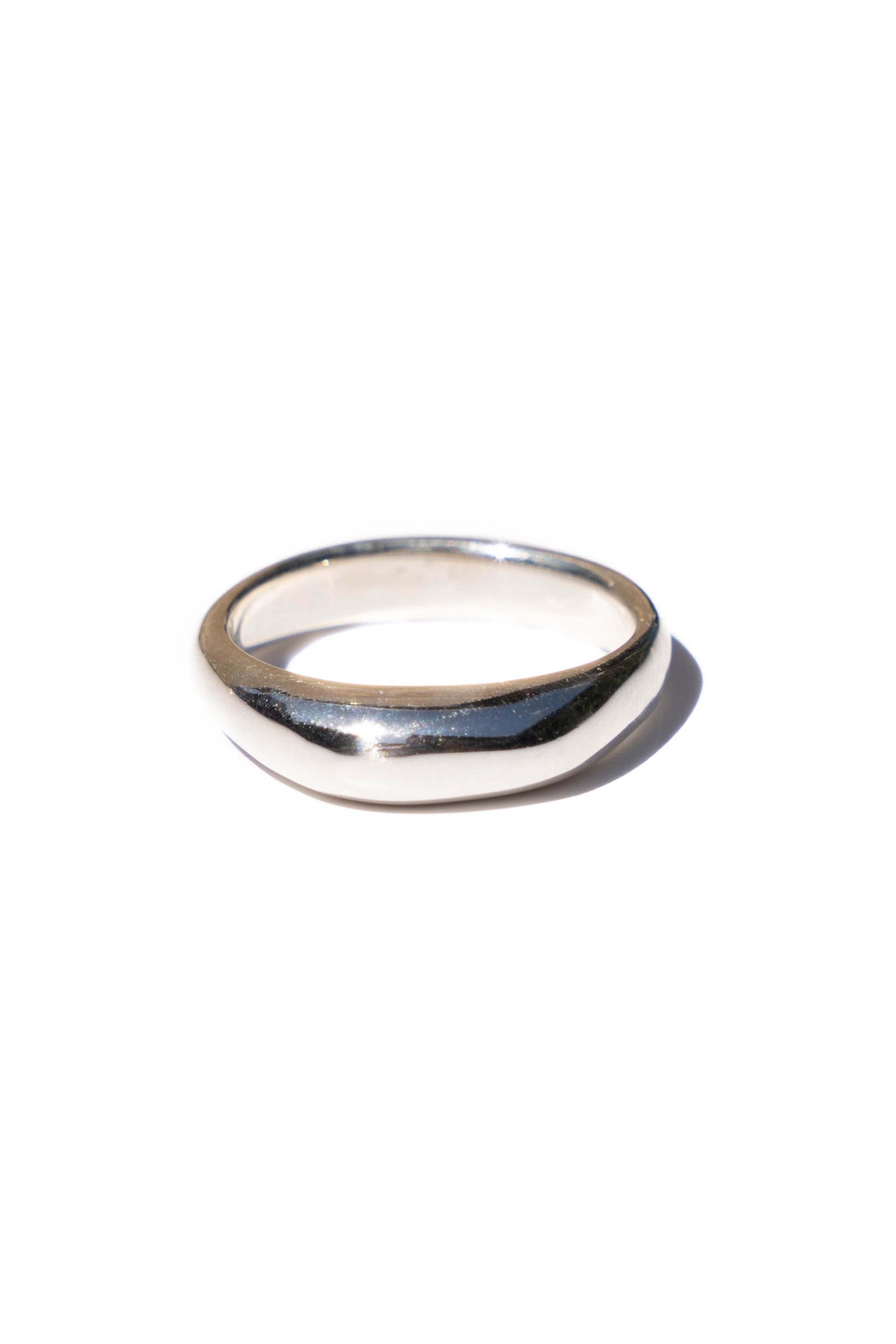 Moneh Brisel Glow Ring in sterling silver