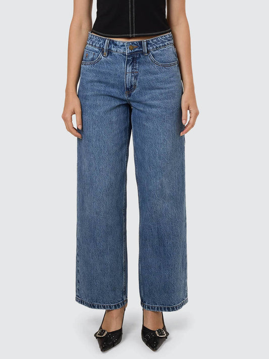 Billie Low Jean in Stoned Blues