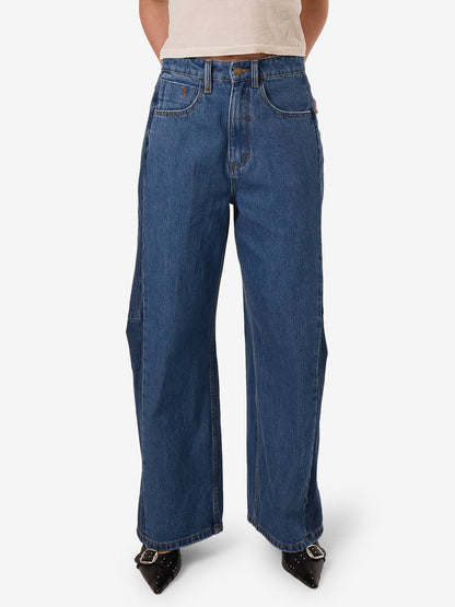 Carter Jean in Two Tone Blue